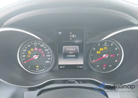 2015 Mercedes-Benz C 300 Sport 4Matic z USA, uszkodzony, nr VIN 55SWF4KB5FU028920